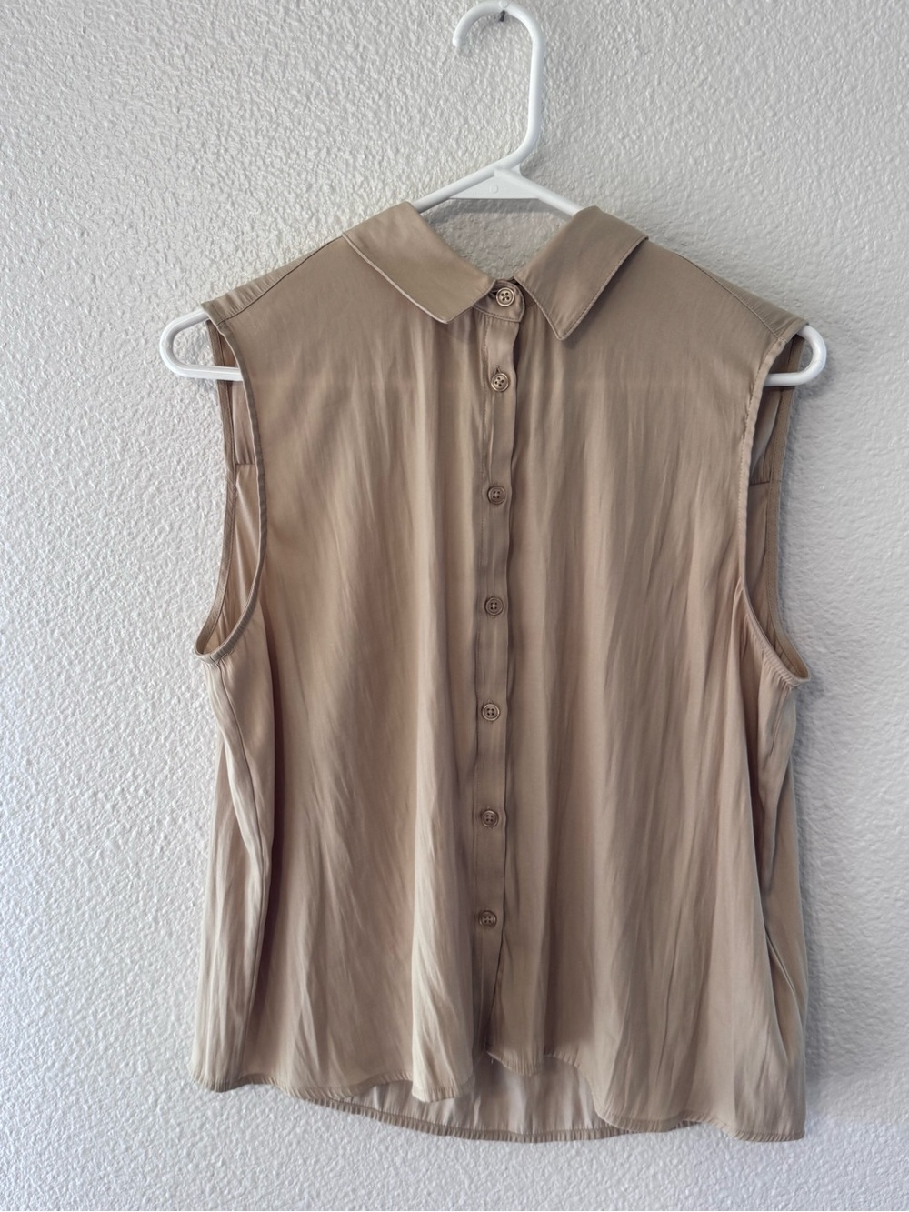 Philosophy Republic Clothing Sleeveless Button Back Blouse Beige Size Large